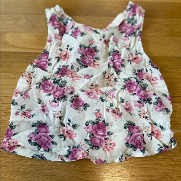 Floral Sleeveless Top - Pink and White - Picture 2 of 6